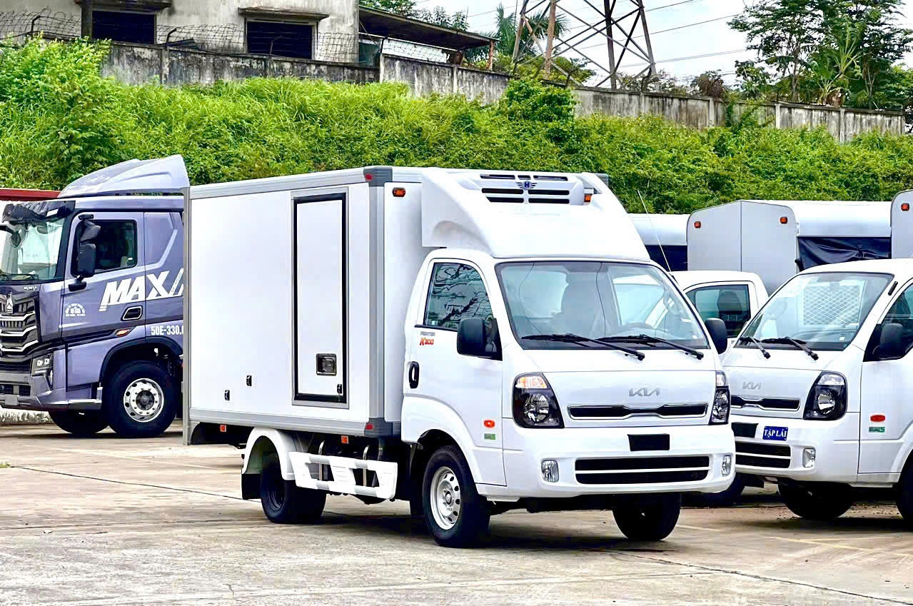 XE K200 THÙNG ĐÔNG LẠNH